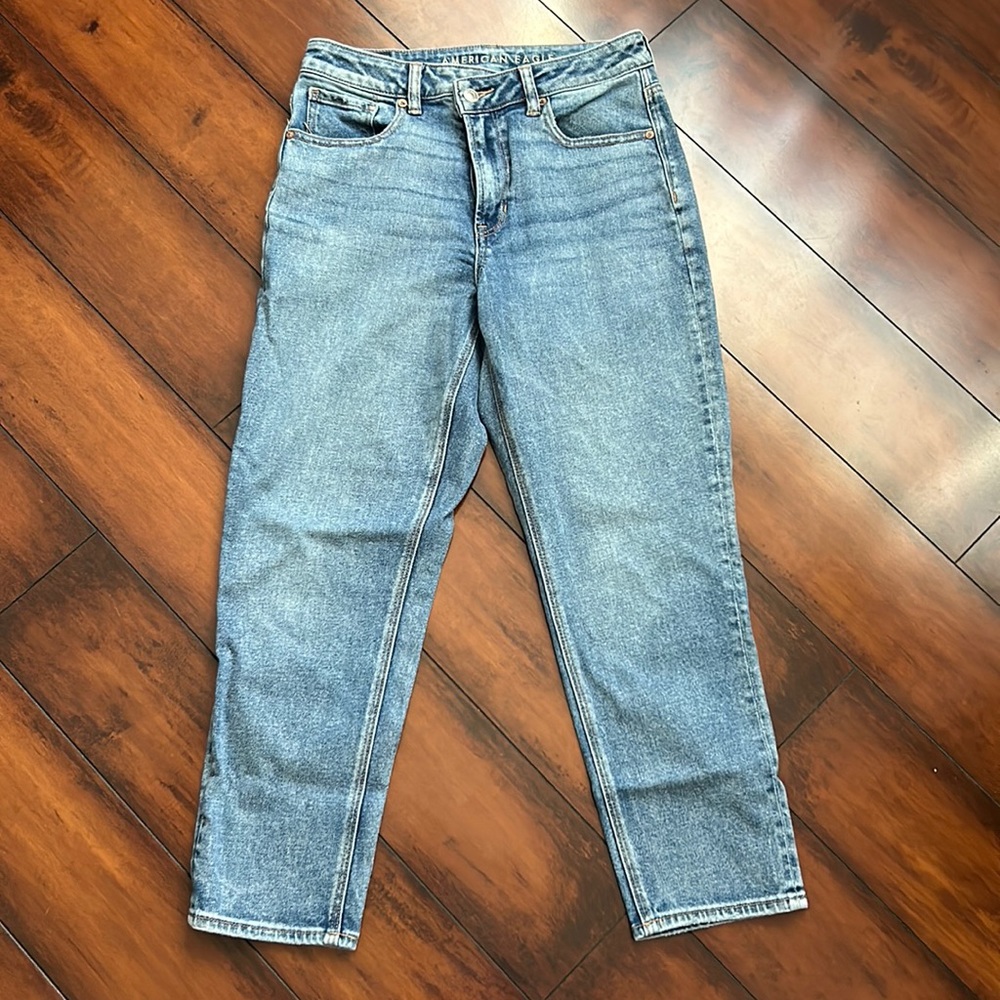 New American Eagle Jeans. Size 6 Short, with cross over button.